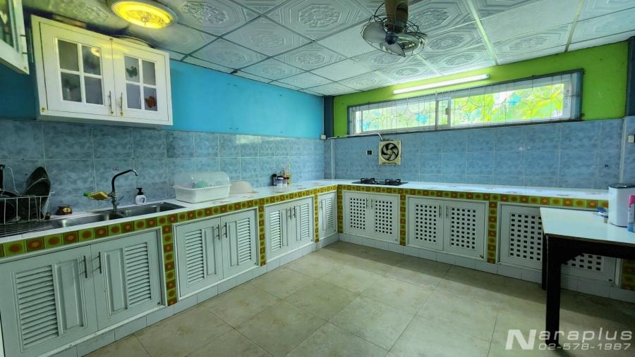 Listing No. 68040558 : ทาวน์โฮม 3 ชั้น เล่นระดับ 4 ห้องนอน บนที่ดินขนาด 26 ตร.ว. หมู่บ้านมโนรมย์ 4 เลี่ยบคลองสอง คลองสามวา กรุงเทพฯ 8