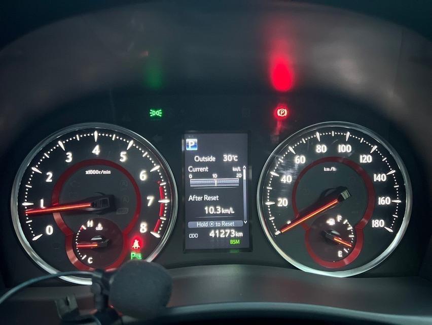 ขาย Toyota Alphard 2.5SC ปี20