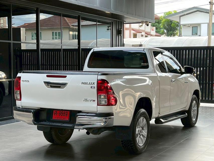 Toyota HILUX REVO 2.4 SMART CAB E Plus Prerunner Pickup