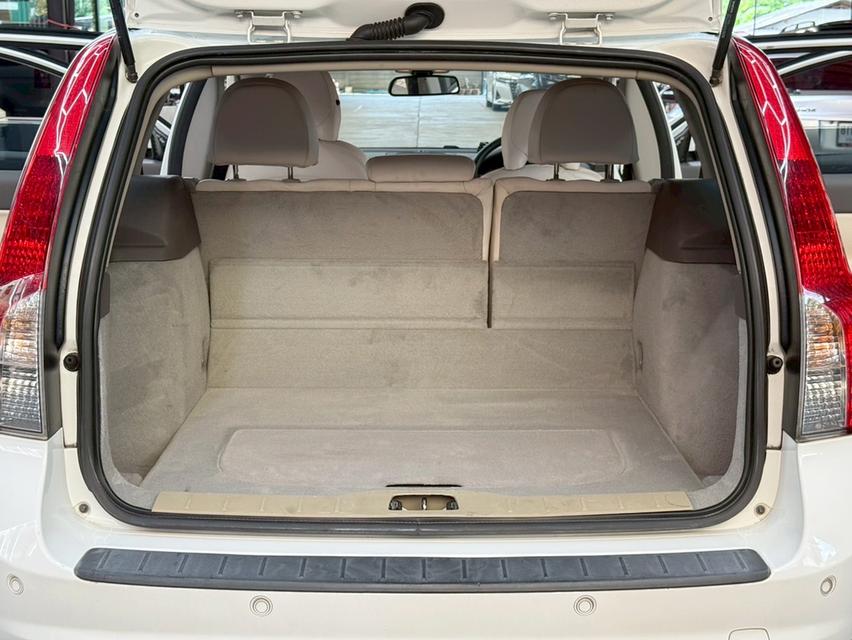 VOLVO V50 2.0 ปี2011 รถสวยมาก 16