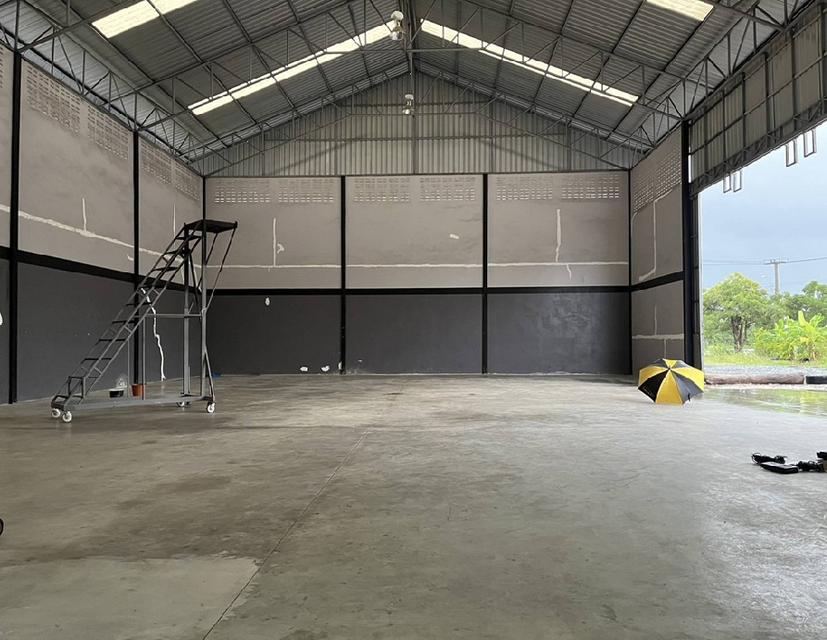 ให้เช่าโกดังพร้อมสำนักงาน 2 ชั้น / พื้นที่ 575 ตารางเมตร / ทำเล ถนนพัฒนาชนบท 4 เขตลาดกระบัง 2