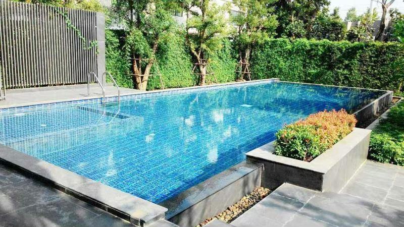 ทาวน์เฮ้าส์ 3 ชั้น ติดโรบินสันศรีสมาน