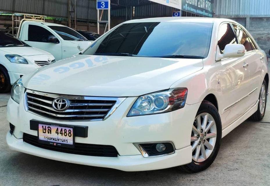 Toyota Camry Extremo 2.0 ปี 2012 1