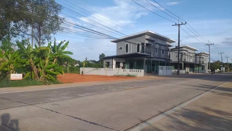 ขาย/ให้เช่า/หรือแลกเปลี่ยน ที่ดิน 3 ห้อง(66 ตร.ว.) ติดถนนสายสะพานพร้าว-ต.ตำนาน ห่างจากศาลากลางประมาณ 2 กม. อ.เมืองพัทลุง 5