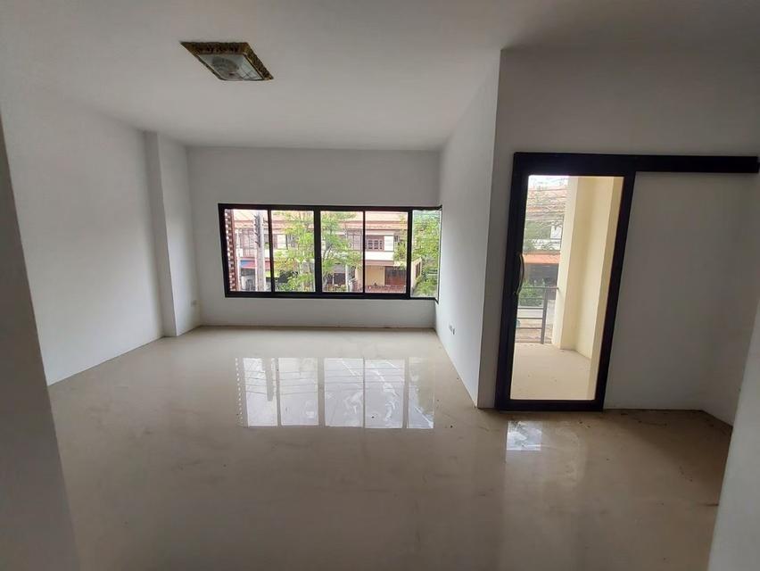 ขายทาวน์เฮ้าส์  2 ชั้น หมู่บ้านอิงตะวัน แกรนด์ วิว อำเภอปลวกแดง จังหวัดระยอง 7