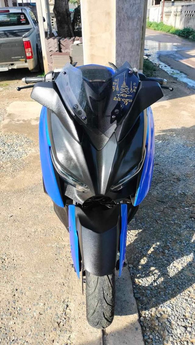 Yamaha Xmax สีน้ำเงิน 3