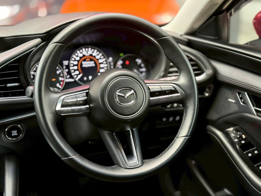 ปี 2020 MAZDA MAZDA3, 2.0 SP โฉม ปี19-ปัจจุบัน 4Dr สีขาว ตัวท็อป สีแดง มือเดียวป้าย 14