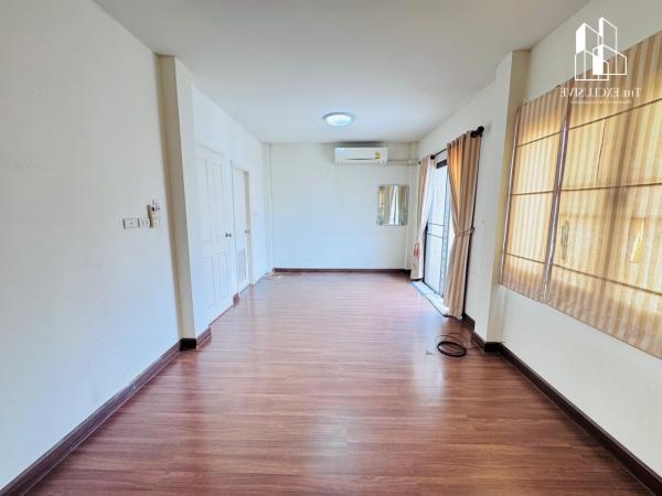 ทาวน์เฮ้าส์ใน หมู่บ้านทิพย์พิมาน 9