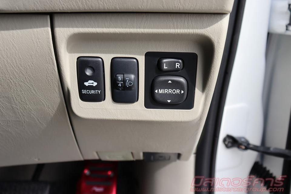 2013  TOYOTA INNOVA 2.0 V ( 5580 ) 17