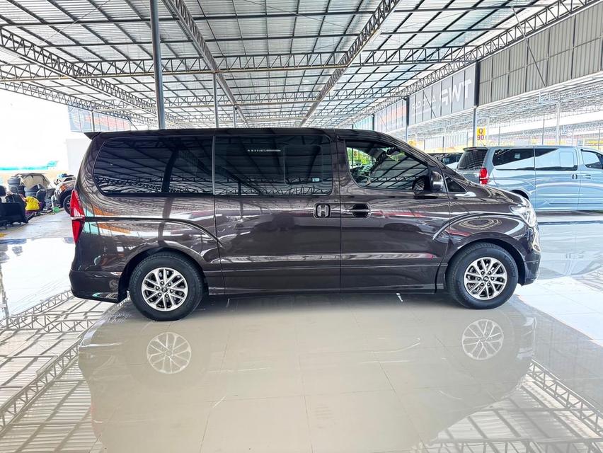 Hyundai H-1 2.5 Deluxe (ปี 2019) Wagon AT 3