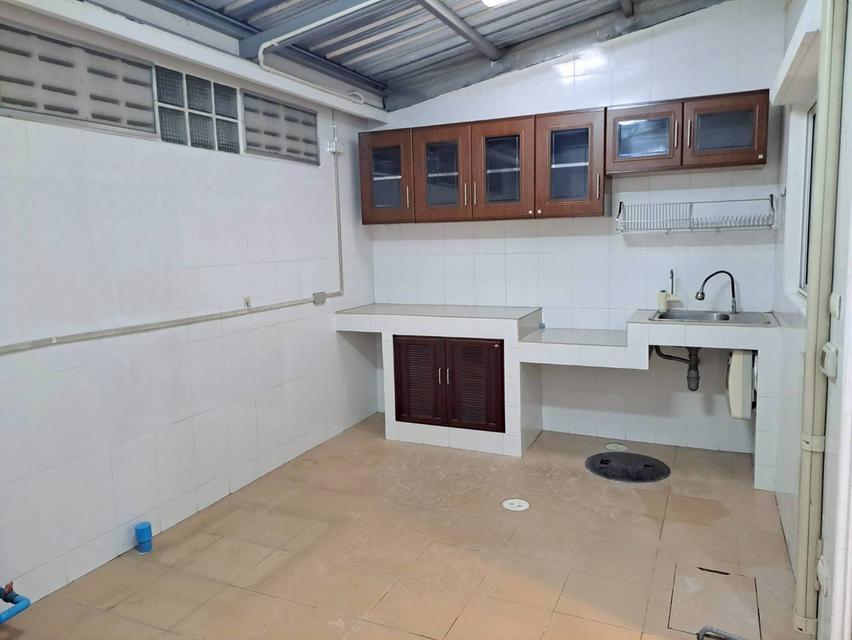 ให้เช่าทาวน์โฮม 3 ชั้น พาทิโอ ซอยพัฒนาการ 38 สวยพร้อมอยู่ ใกล้ APL หัวหมาก (N.1990) 11