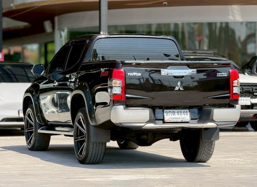 ปี 2019 MITSUBISHI TRITON, 2.4 GT มือเดียวป้ายแดง คู่มือบุ๊คเซอร์วิสครบ 5