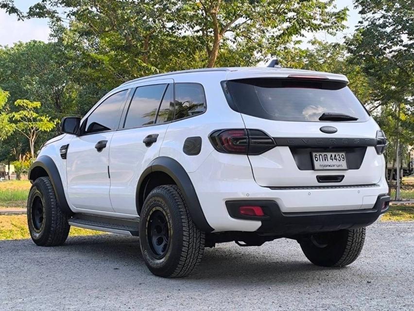 Ford Everest  6