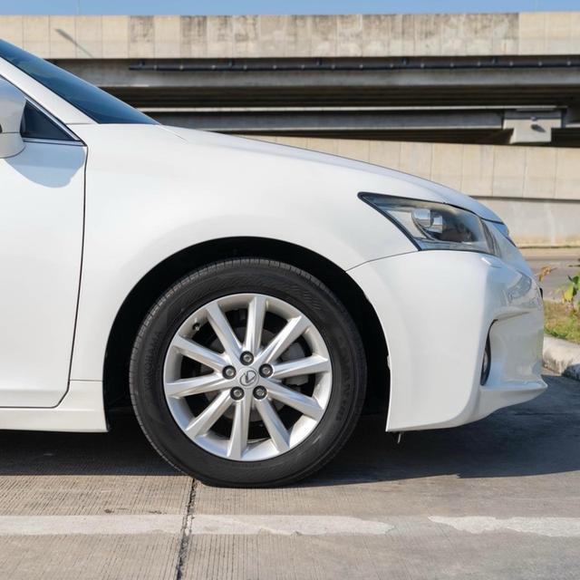 Lexus CT200h 1.8 Premium Hatchback 2011 จด 13 รหัส 12AT3546 5