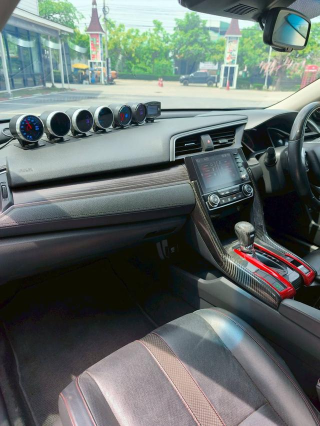 HONDA CIVIC FC 1.5 Turbo RS Auto 11