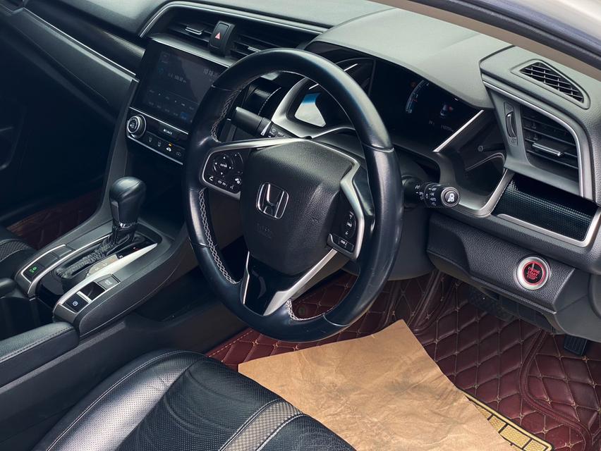 Honda Civic FC 1.8EL ปี2019 เลขไมล์ 110,xxx km 9