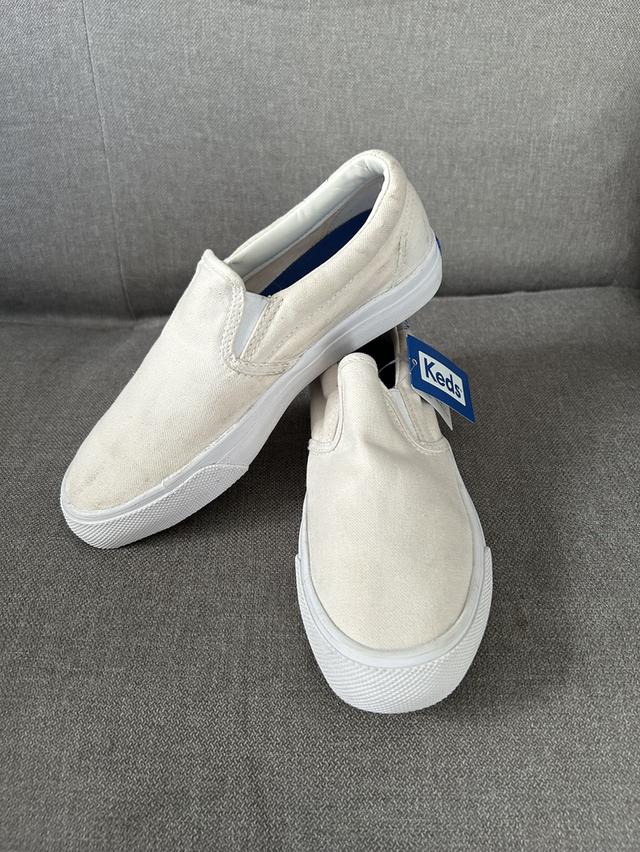 Keds White Canvas มือ 1 Size 6US รูปที่ 1
