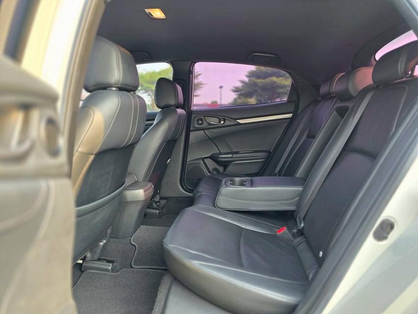 รหัสรถ NC393 HONDA CIVIC 1.5 TURBO HATCHBACK (FK) 2017 17