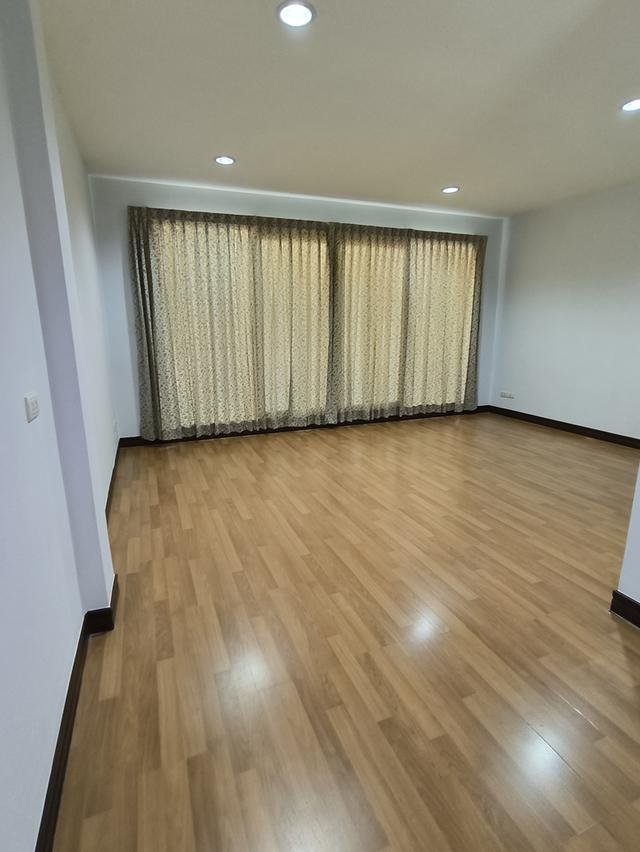 ให้เช่าบ้านกลางเมือง พระราม 3 สุขสวัสดิ์ ทาว์โฮม 3 ชั้น ม.บ้านติดถนนใหญ่ ติด โฮมโปรสุขสวัสดิ์ รีโนเวทใหม่ 19