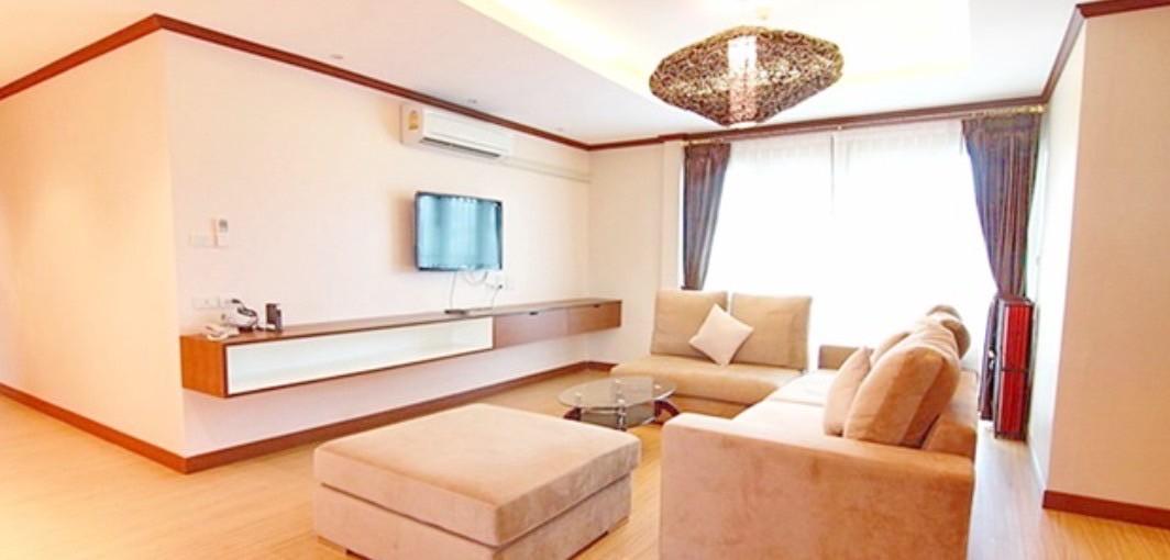 ให้เช่าอาคาร 5 ชั้น Location เอกมัย ทองหล่อ พื้นที่ 2200 ตรม.Building for rent Ekkamai12 พร้อมลิฟท์โดยสาร ใกล้ BTS เอกมัย