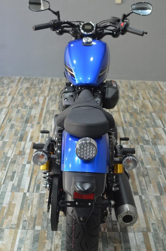 Yamaha Bolt สีน้ำเงิน 8