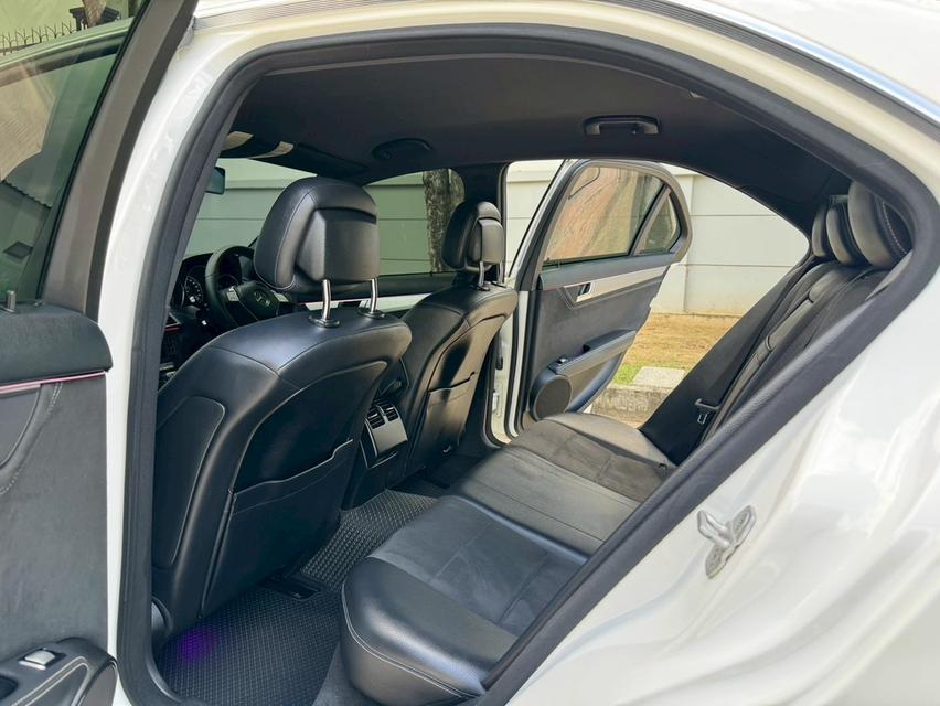 รหัสรถ AVA5565  🌈 Mercedes Benz C200 Edition C Sport AMG W204 รุ่นพิเศษ (หายาก) ตัวสุดท้าย ปี 2014 13
