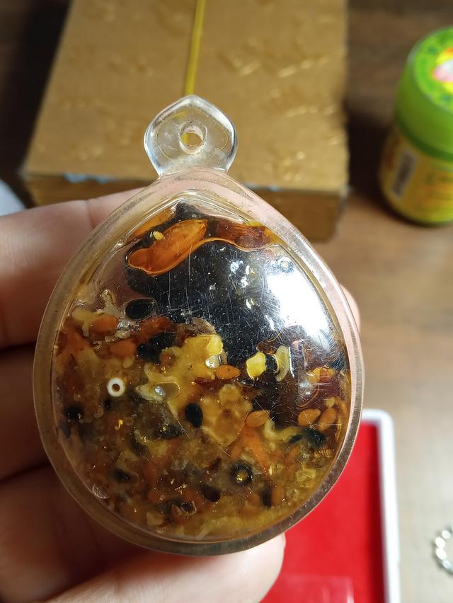 ลูกกรอก