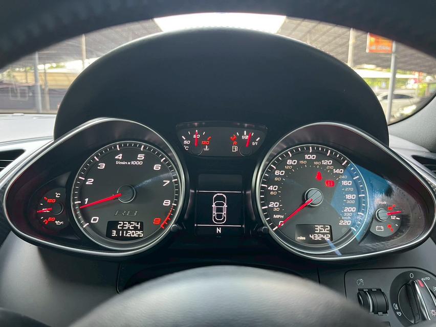 Audi R8 V8 FSI Coupe รถปี 2011 11