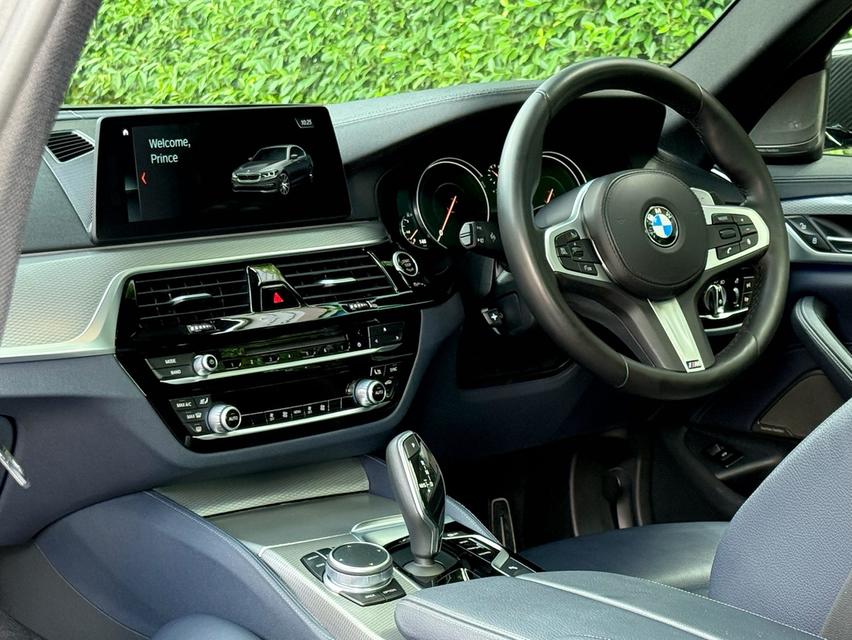 2018 BMW 530I MSPORT ( RARE ITEM ) รถมือเดียว สภาพป้ายแดง วิ่งน้อยเพียง 72,000 กม ไม่เคยมีอุบัติเหตุครับ 12
