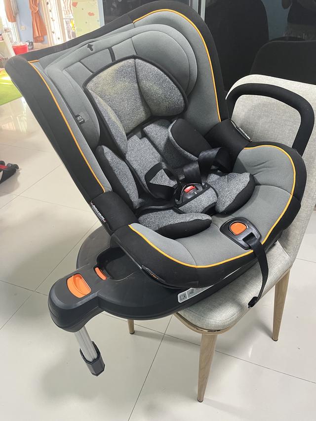 คาร์ซีท Glowy star รุ่น Rotera 360 isofix มือสอง สภาพสวยครบ มาพร้อมเบาะรองคาร์ซีท