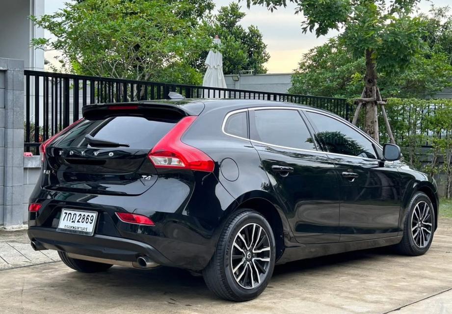 Volvo V40 T4 (Facelift) ปี 2017  4