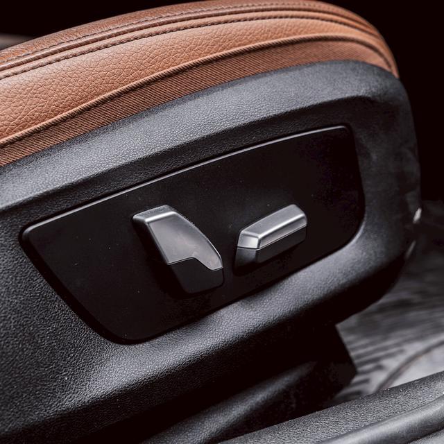 รหัสรถ 67GG6561 BMW 530i g30ปี2017 12