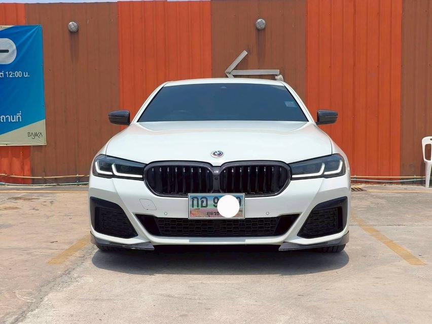 2021 BMW 520 d  · Sedan · ขับไปแล้ว 70,000 กิโลเมตร