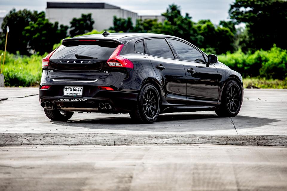 Volvo V40 T5 Cross Country 2.0 Turbo T5 ปี 2015 สีดำ ของแต่งหลักแสน 5