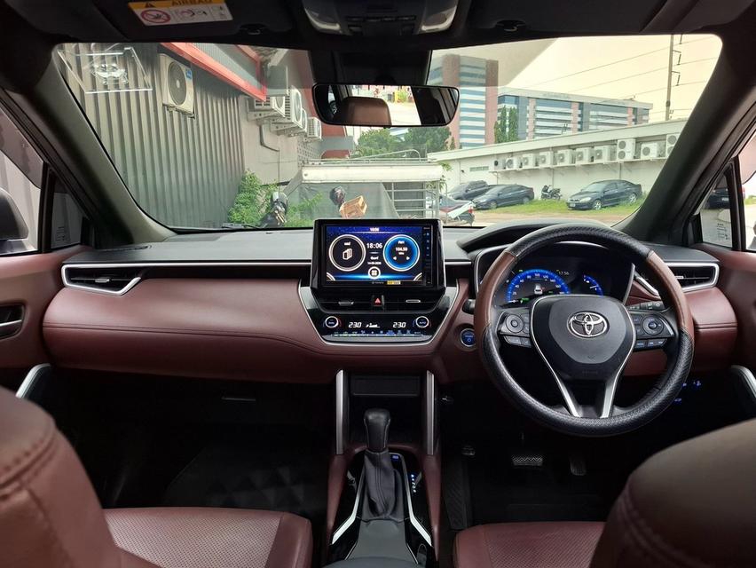 (แจ้งรหัสรถ KN6351) TOYOTA COROLLA CROSS, 1.8 HYBRID PREMIUM SAFETY ปี2021 (ตัวท็อป ซันรูฟ) รูปที่ 13
