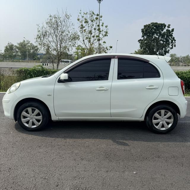 NISSAN March E AUTO 2012  ✅สวย เดิม ไม่เคยชน ไม่เคยแก็ส ❇️ภายในสะอาด ไมล์แท้ใช้น้อย ✅ รูปที่ 4