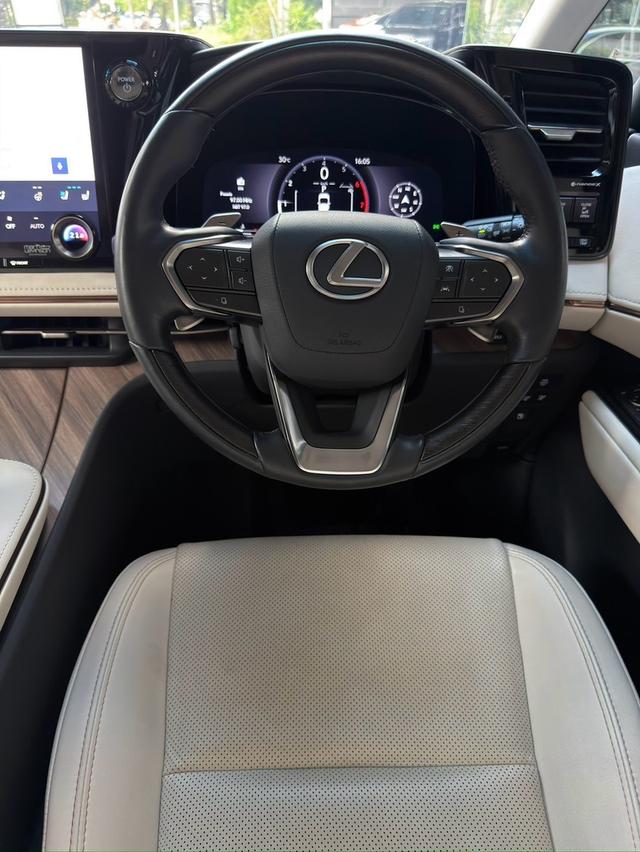 LEXUS LM350hYear 2024Mileage: 12700 km Price : 5.19 m āļĢāļđāļāļāļĩāđ 12