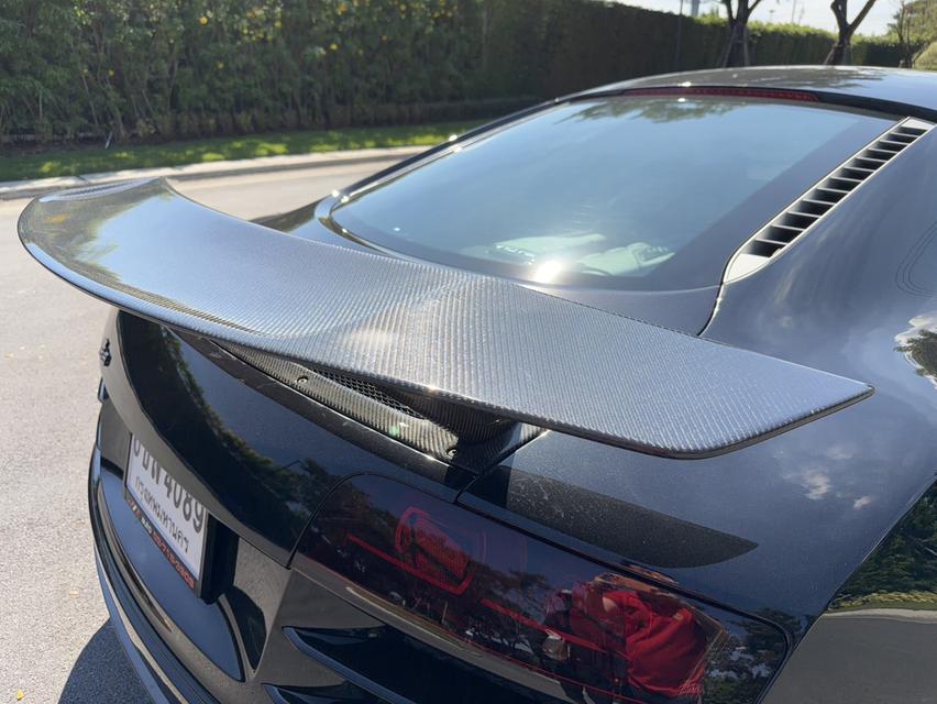 Audi R8 V10 FSI ปี 2011