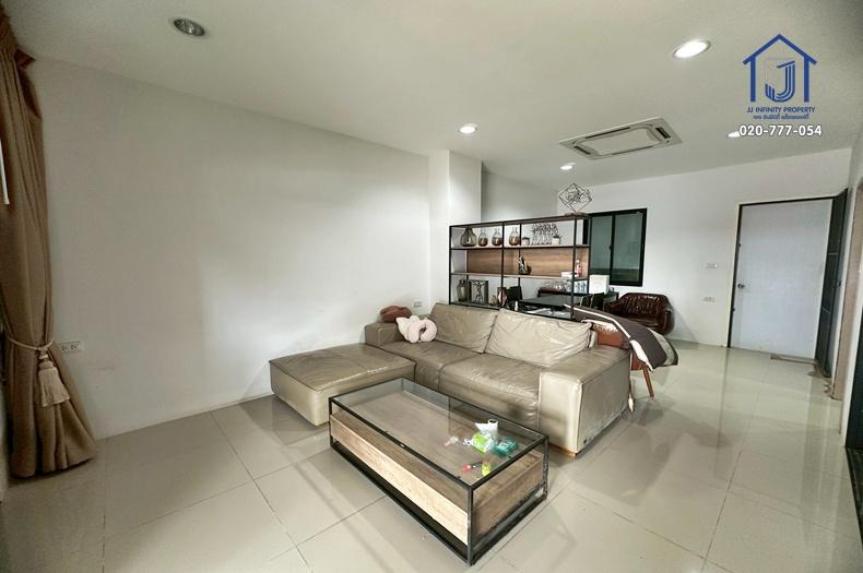 ขายทาวน์โฮม 2ชั้น เดอะ พราว วงแหวน-รามอินทรา ซอยสุเหร่าคลองหนึ่ง 15 ใกล้รถไฟฟ้าสายสีชมพู หลังมุม