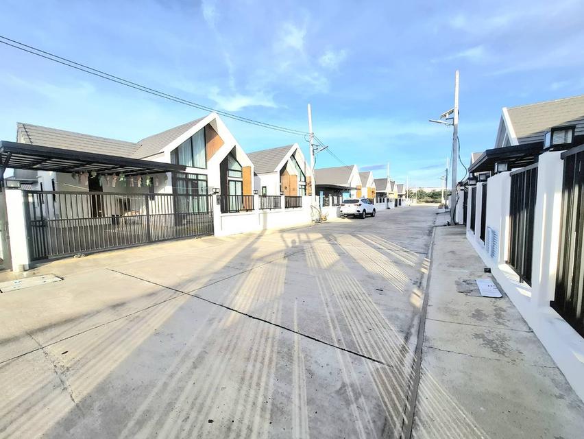 💸 งบไม่ถึง 2 ล้าน! ได้บ้านนอร์ดิก 2 นอน ฟรีโอน เพียง 1.98 ลบ. (กำลังก่อสร้าง) ทักแชทเลย ✅ 3