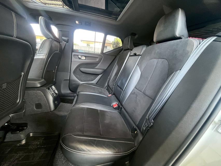 Volvo CX40 1.5Phev R-design ปี23 รูปที่ 16