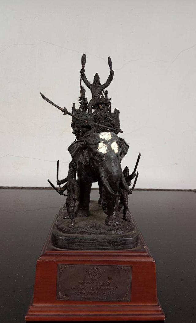 622.พระบรมราชานุสาวรีย์ สมเด็จพระนเรศวรมหาราช (จำลอง)