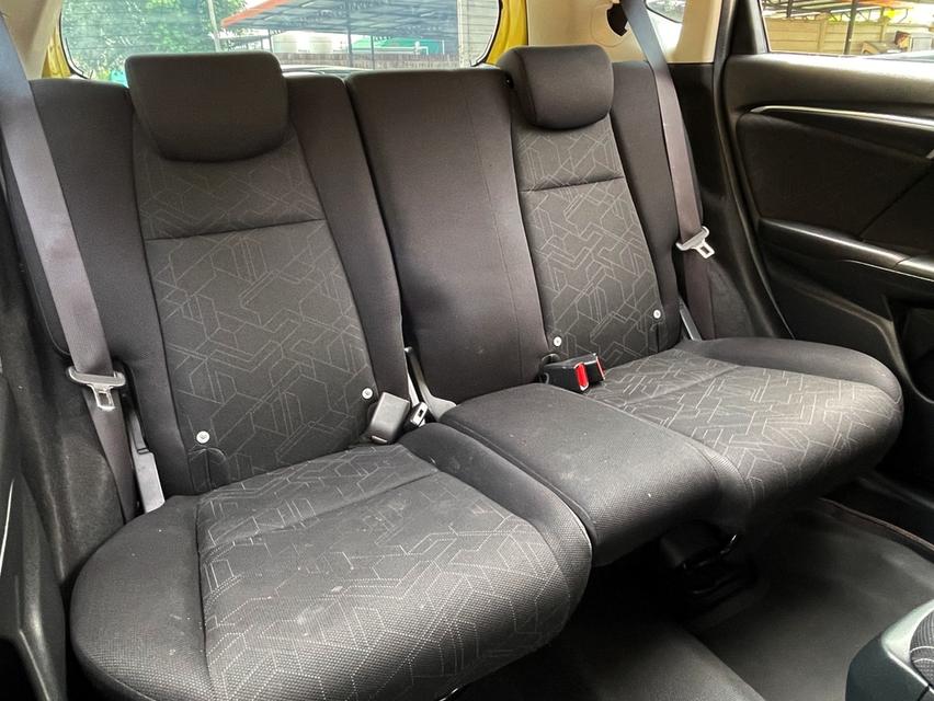 HONDA JAZZ GK 1.5 SV ปี 2014 เกียร์AUTO สภาพนางฟ้า 8