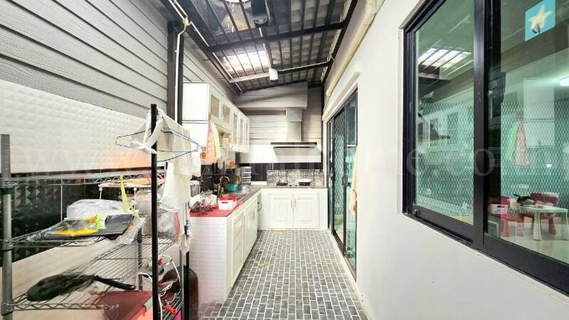 ทาวน์โฮม เดอะ คอนเนค หลักสี่ - ดอนเมือง ทำเลดี ใกล้รถไฟฟ้าสายสีแดง 11