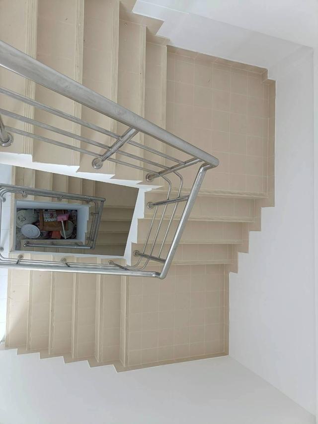 ทาวน์โฮม 3ชั้น หมู่บ้านเพชรทวี พุทธมณฑล สาย5  2