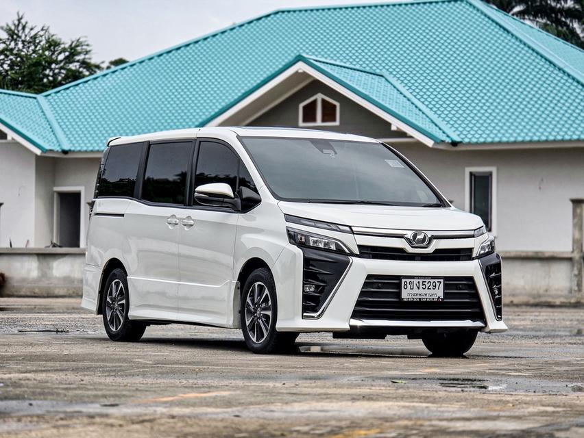 (แจ้งรหัสรถ CBLX5297) ! 🚐 TOYOTA VOXY 2.0 ZS MC 2019 จดปี 2020 รูปที่ 5