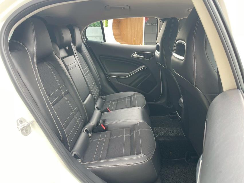 ปี 2014 BENZ GLA-CLASS, 200 โฉม W156 16