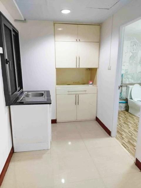 ซอย ศรีนครินทร์ 41-49 ประเวศ ทาวน์โฮมให้เช่า 3 ชั้น 20ตรว. 220 ตร.ม. รถไฟฟ้าสายสีเหลือง ศรีนครินทร์ 38 800ม. 4-5นอน 5