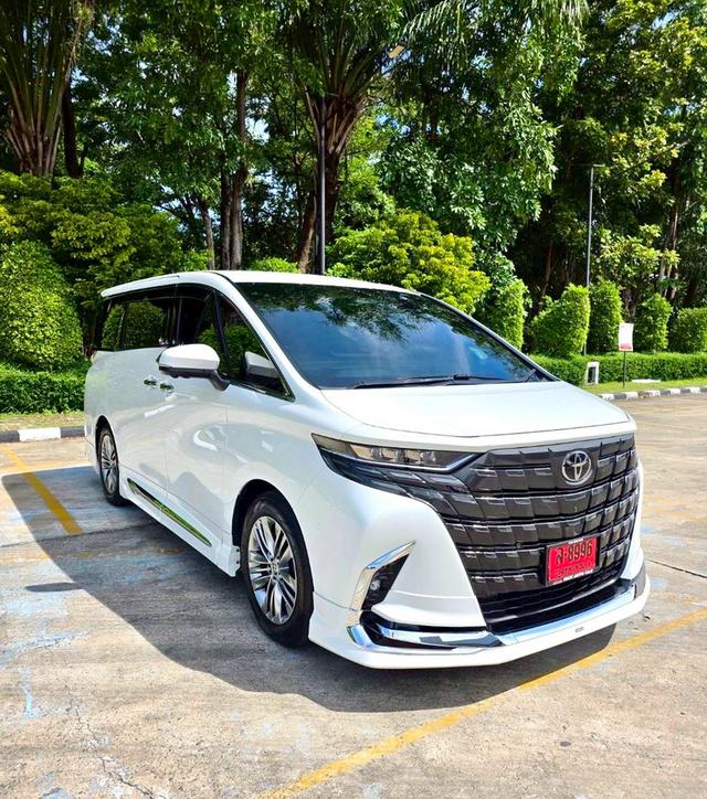 Toyota Alphard 2.5 Z TOP สีขาว ปี 2025 ไมล์ 30,000 กม. 3