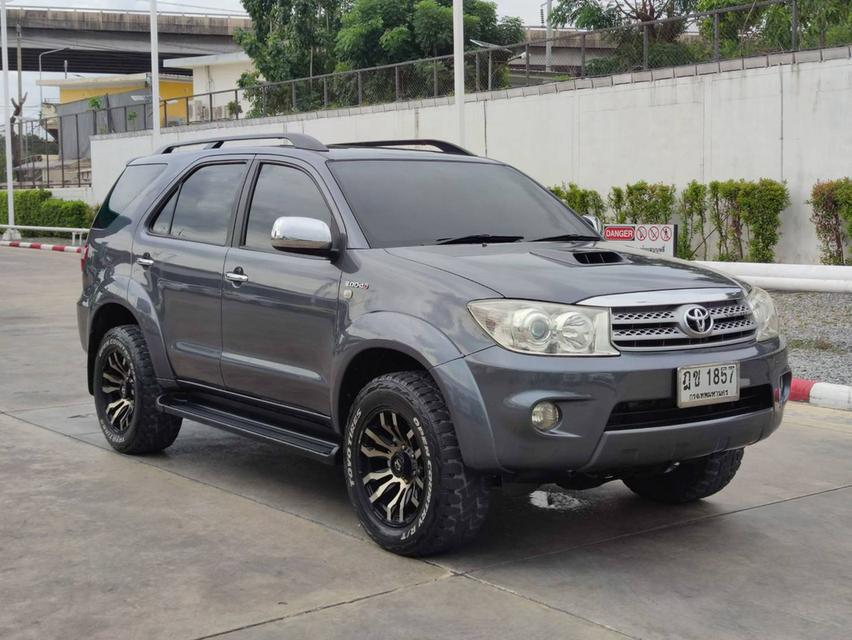 Toyota Fortuner 3.0 V 4WD ปี2009
